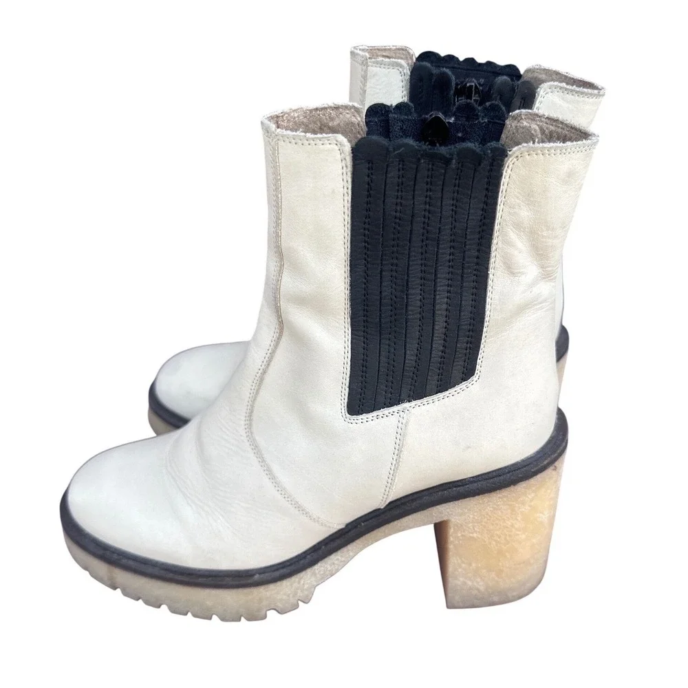Free People Ivory Leather Chelsea Lug Sole Platform Boots Moto Grunge 8.5